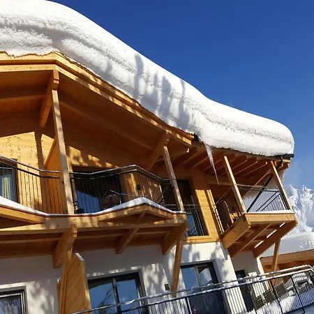 Adlerblick Apartman *
